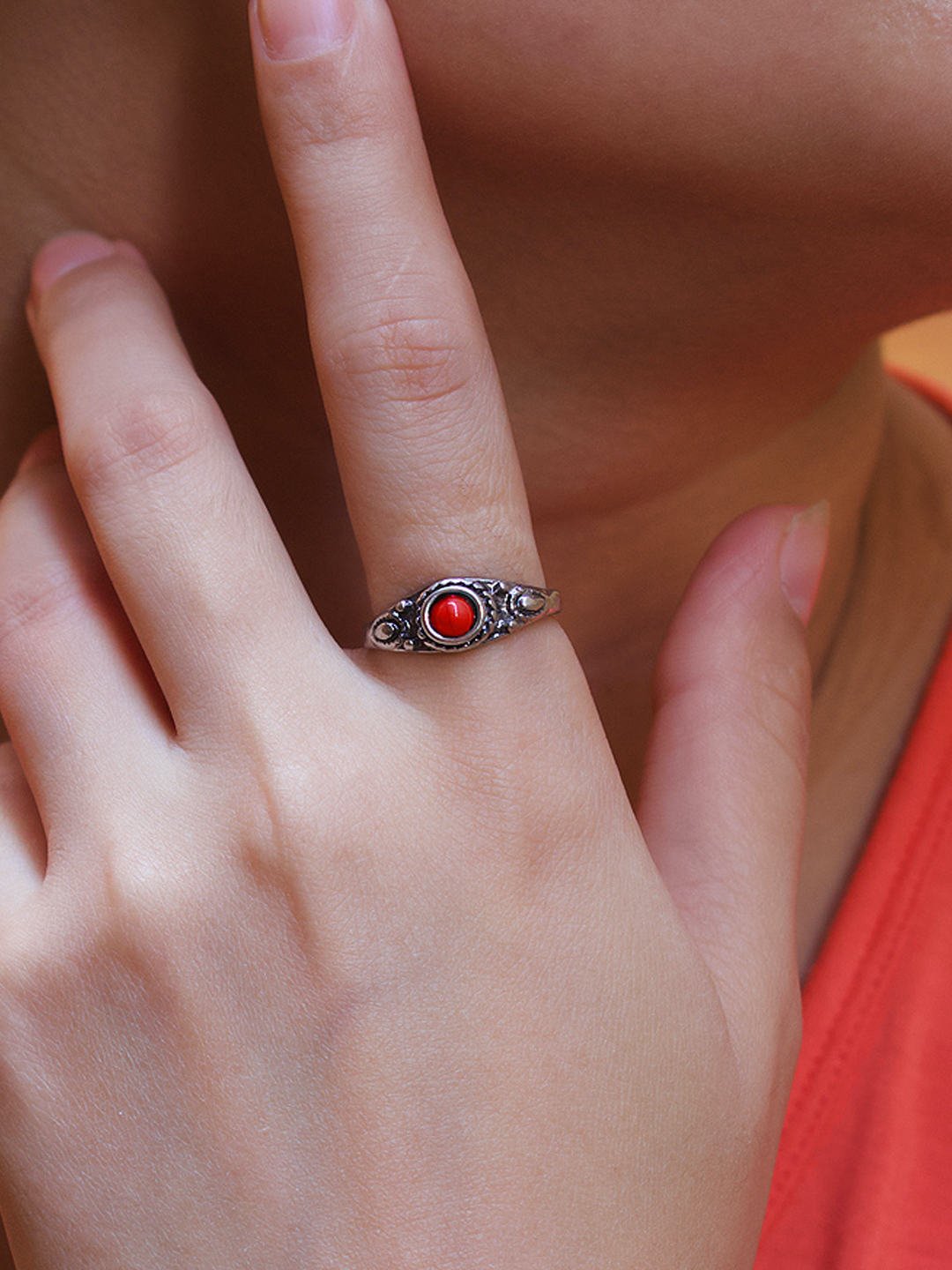 Red Onyx Finger Ring - Mata Payals Exclusive Silver Jewellery