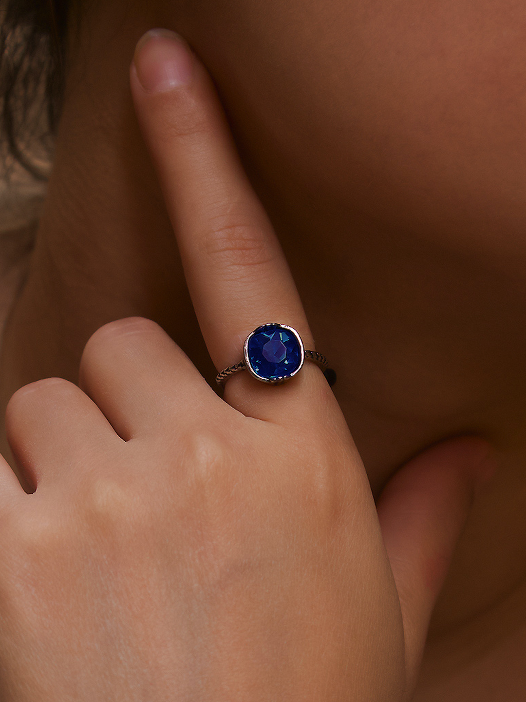 JewelsForum Zafiro Azul Ring Round Cut Blue Sapphire Crystal With 0.72  Carat Natural Diamond Engagement Rings (Colour HI Clarity I1-I2) |  Amazon.com