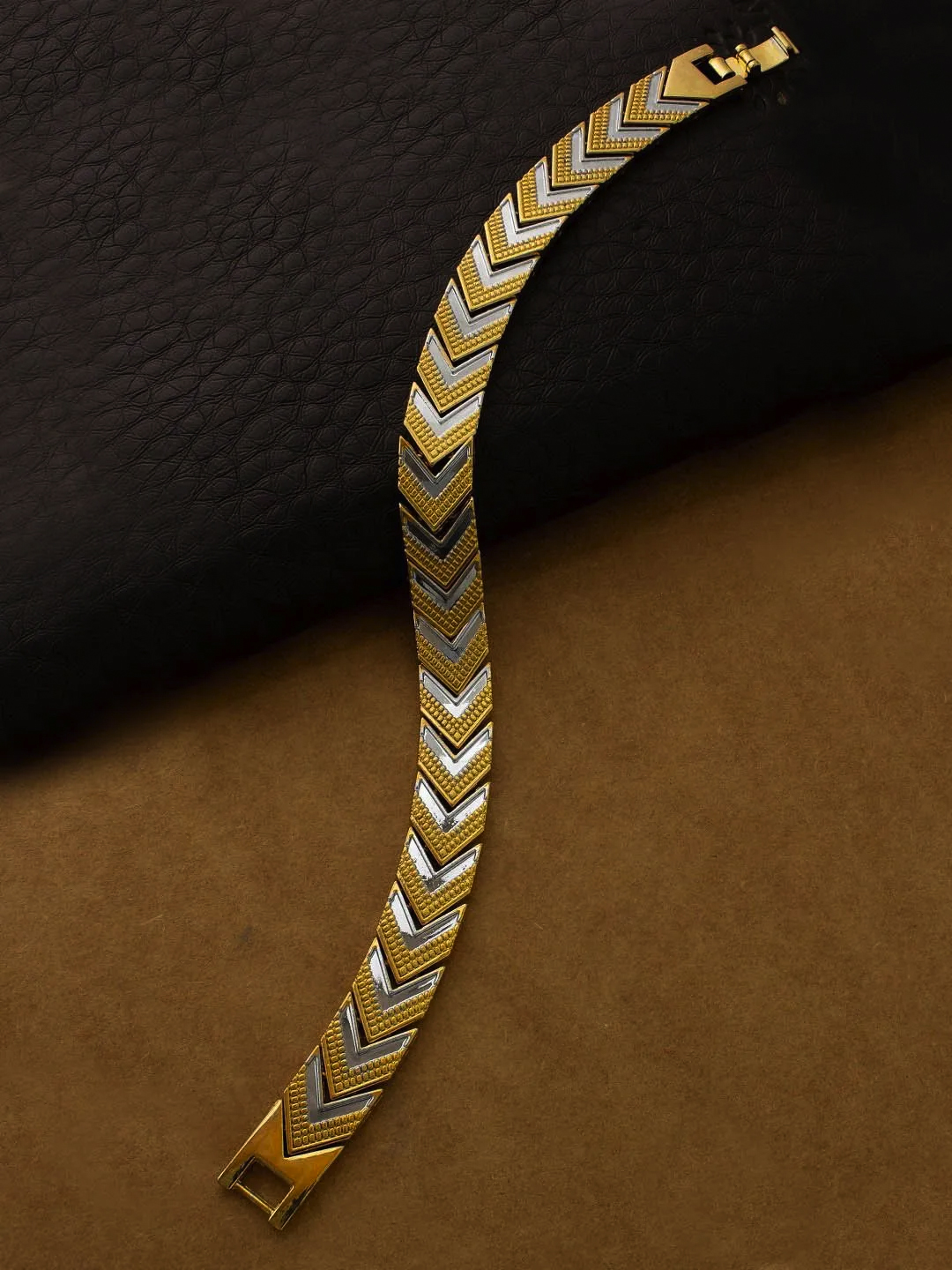 Gents Bracelets Design 03 - Thriemalee Jewellers-sonthuy.vn